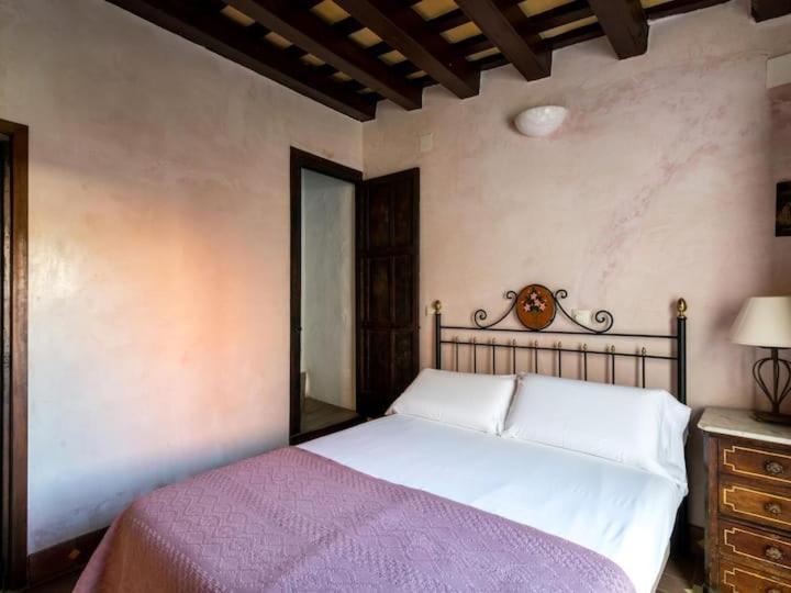 Historic House In The Center Siviglia